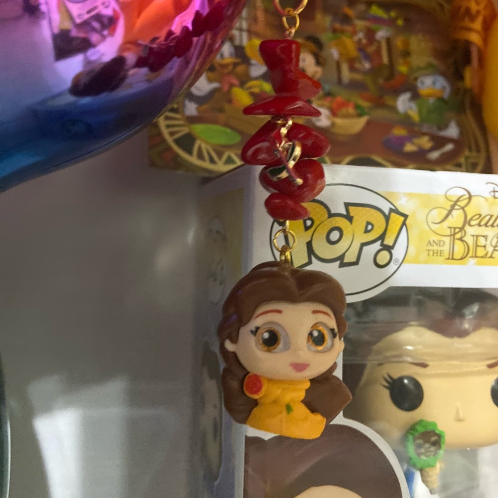 DISNEY Doorables Series 8 Belle Beauty and the Beast